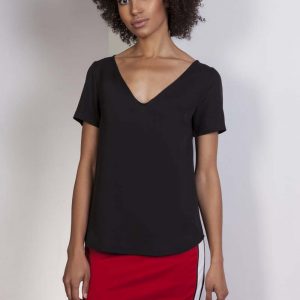 Czarna Casualowa Lekka Bluzka z Dekoltem w Serek