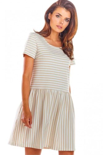 Letnia rozkloszowana sukienka mini w paski